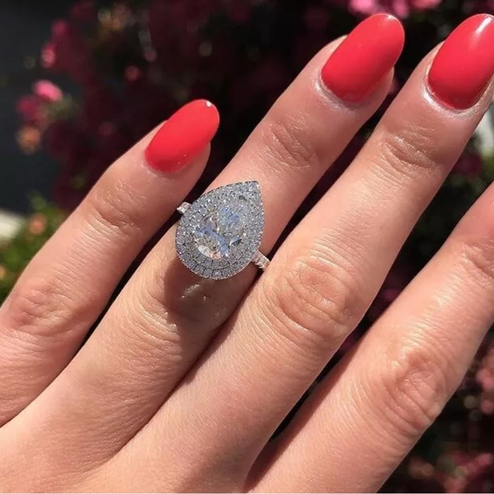 PRINCESS CUT PROMISE RING - Picture 11 of 11